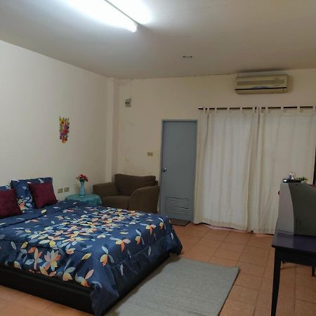 Julee Hotel Thai Smile Group Патая Екстериор снимка