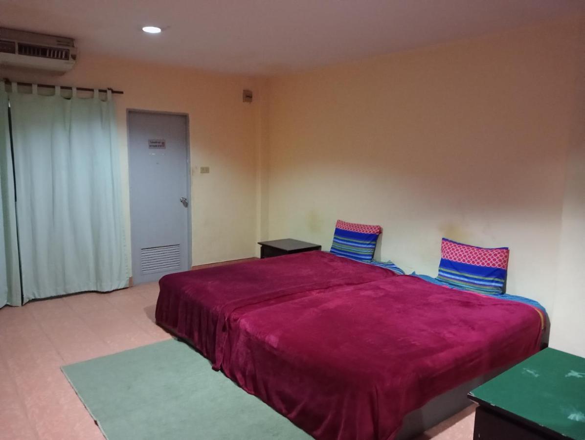 Julee Hotel Thai Smile Group Патая Екстериор снимка